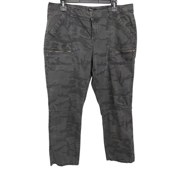 Supplies by Union Bay Camo Utility Pants Size 14 Zip Pocket Stretch - Picture 1 of 8